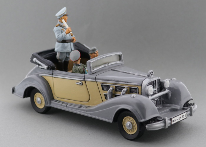 Black Mercedes Staff Car w/ Göring