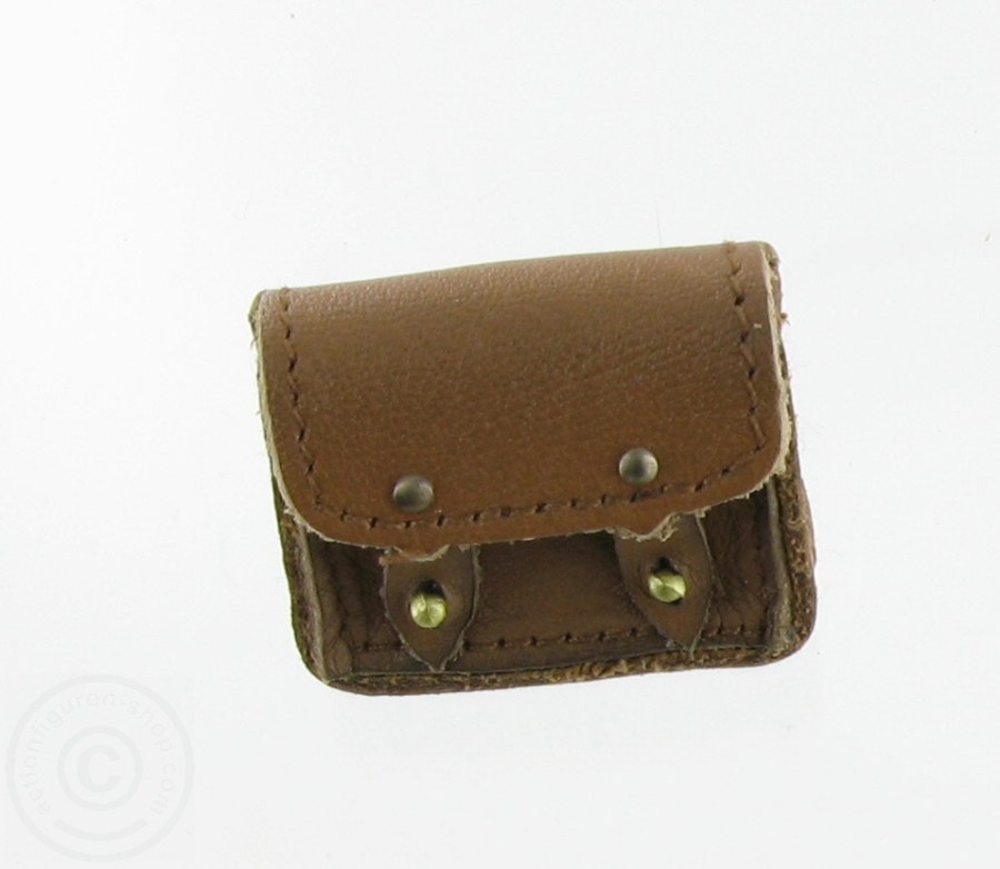 8011-18-1Hfqaiq9QpW6P2 Tasche aus Leder - 1:6 scale