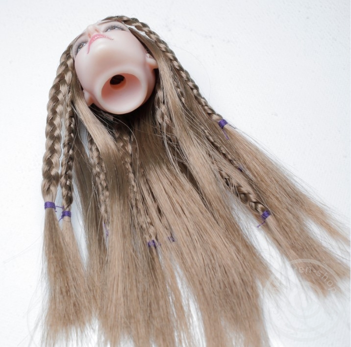 Kopf - glatte blonde Haare