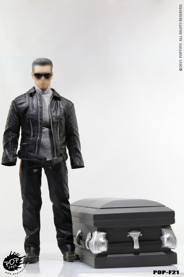 PTF21-01 Terminator Outfit Set mit Sarg