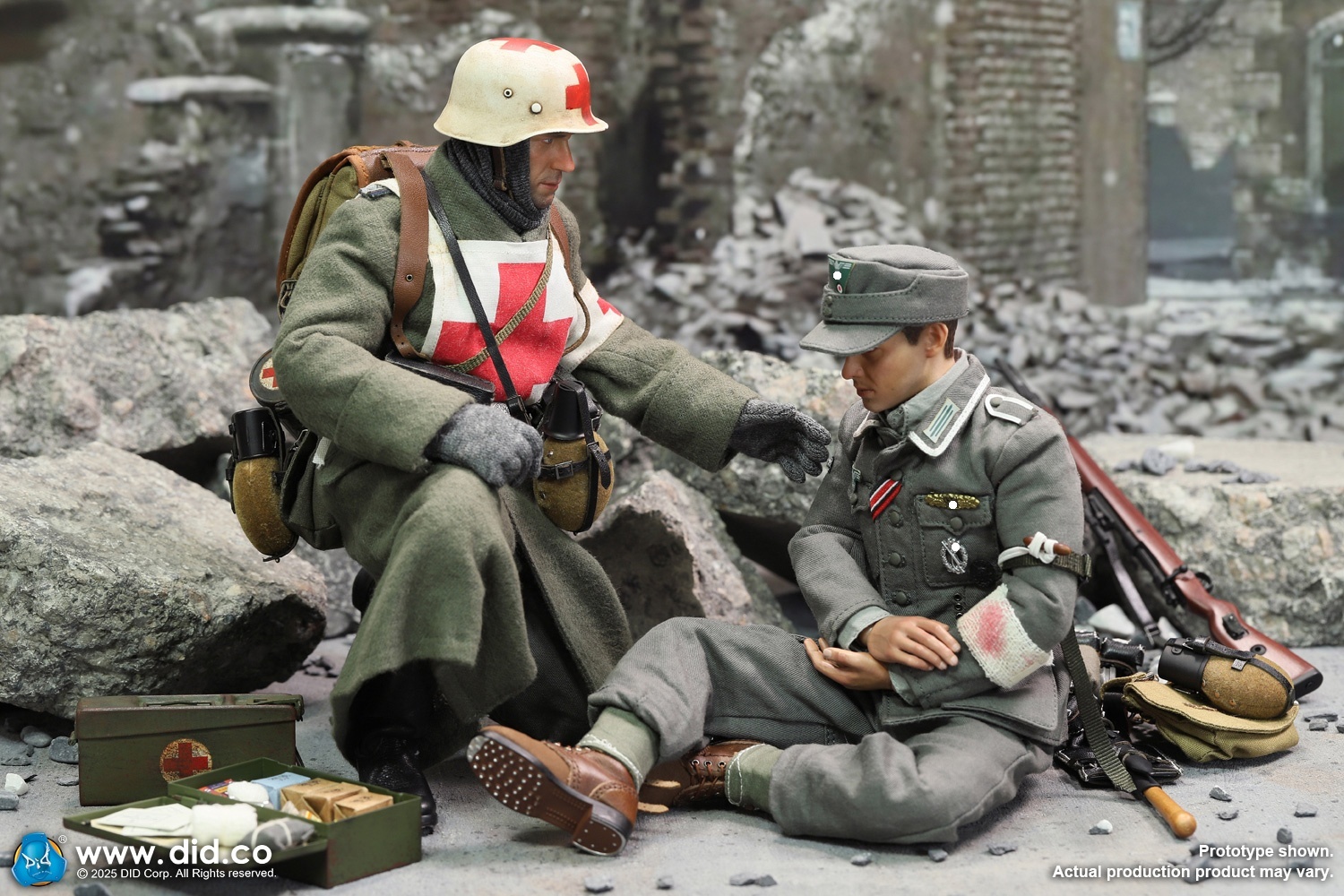 German WH Medic Officer - Unterarzt Gröger - in 1/6 scale German WH Medic Officer - Unterarzt Gröger - in 1/6 scale