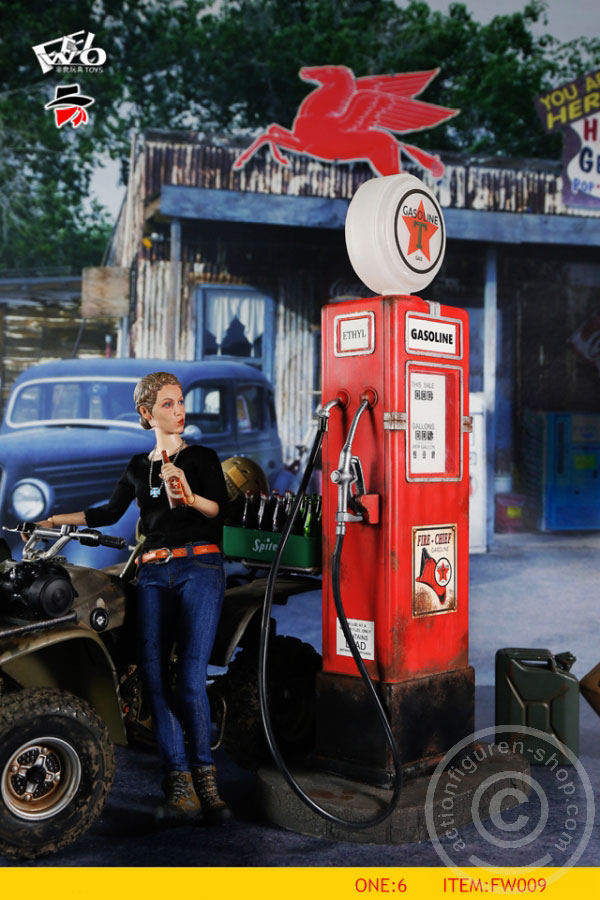 FWT009-04 Vintage Gas Pump