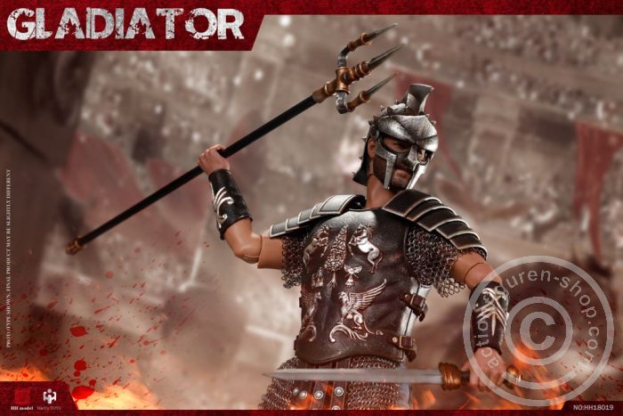 HH18019-02 Gladiator (Deluxe Edition) + Female Gladiator (red version)