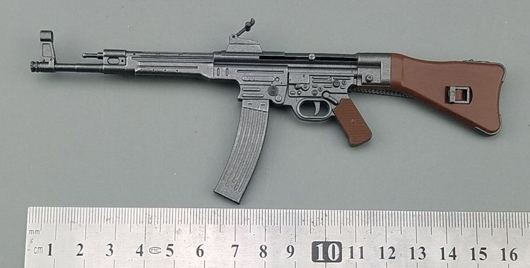 zy-mp44-03xg2v04unDQz87 MP-44 / StGew. 44 - mit Magazin