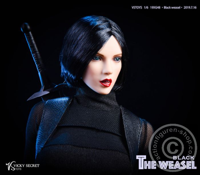 VST19XG48-17 Black Weasel - Outfit Set & Head