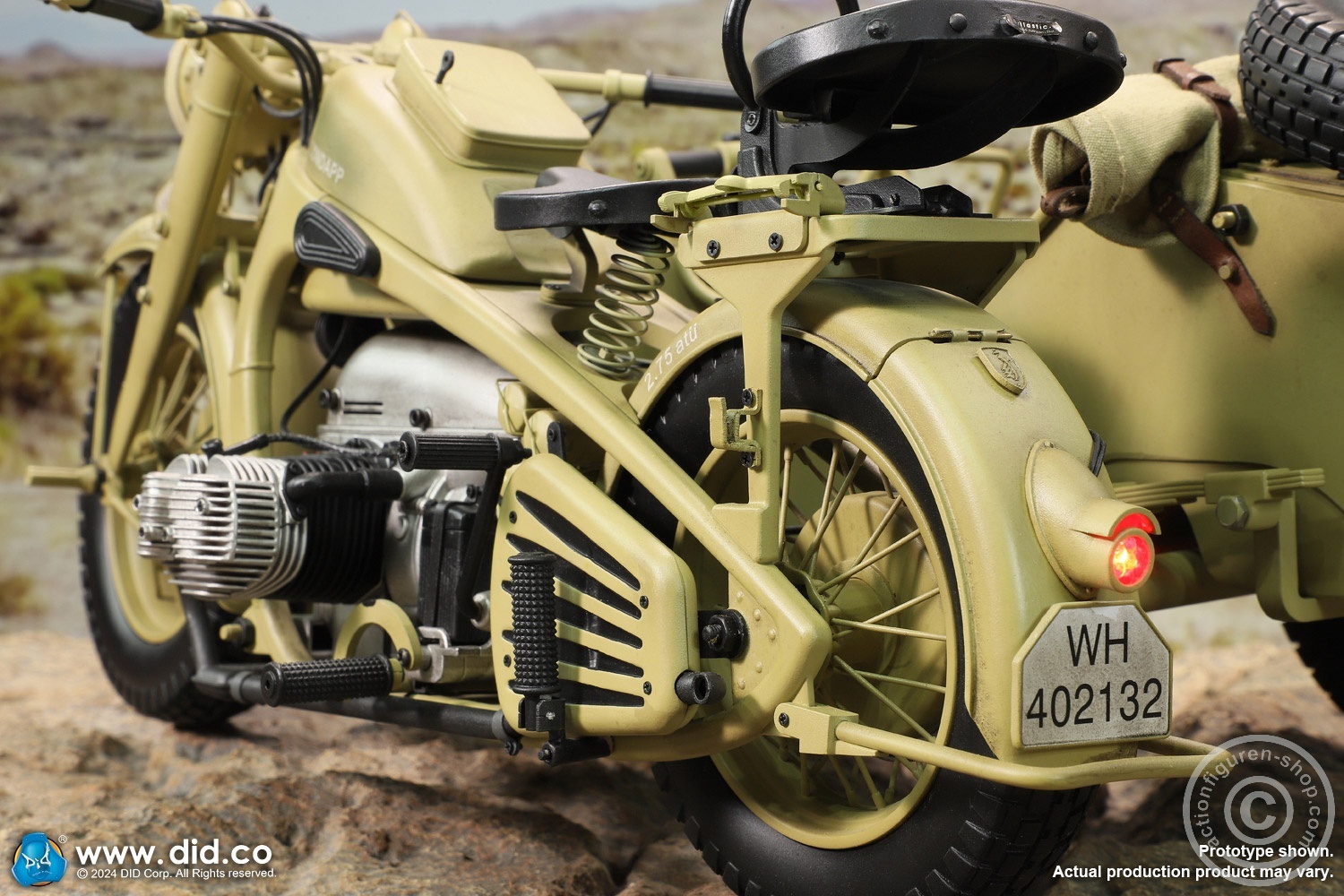 German Zündapp KS 750 Motorcycle with sidecar (Sand) - in 1/6 scale