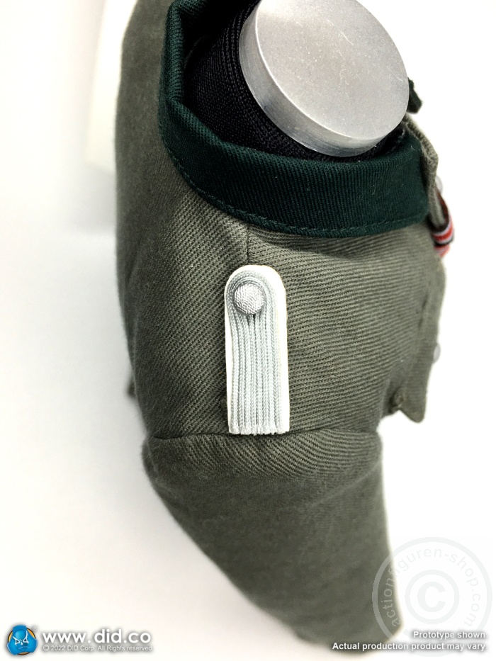 80159-53 Winter - WWII German Wehrmacht Infantry Oberleutnant