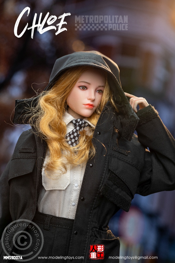 BBT-S9007A-07 Cloe - British Metropolitan Female Police Service - Armed Police Officer