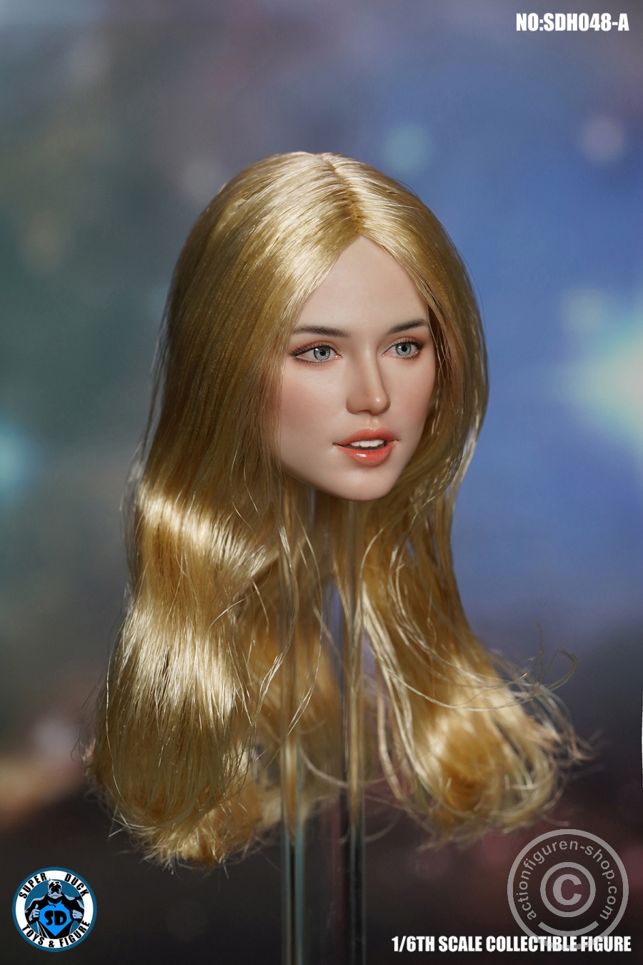 Female Head - blond long Hair