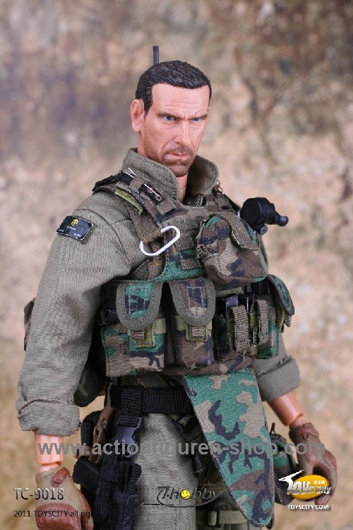 TTL9018-17 US Navy Corpsman - Joint Operation