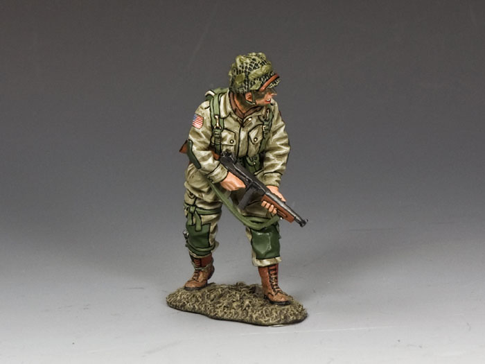 dd218-luNKBd7PhjV8G0 Tommy-Gunner