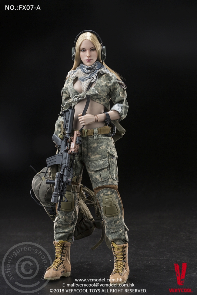 VCFX07A-07 Female Body with Head - gold-blonde glatte Haare