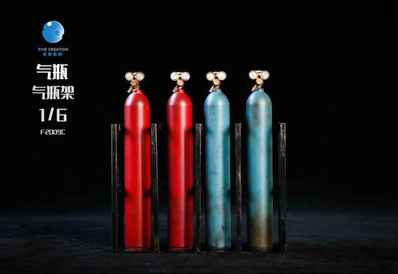 4 Gas Bottles with Rack