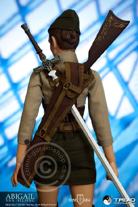 DC004-16 Abigail van Helsing - Dead Cell