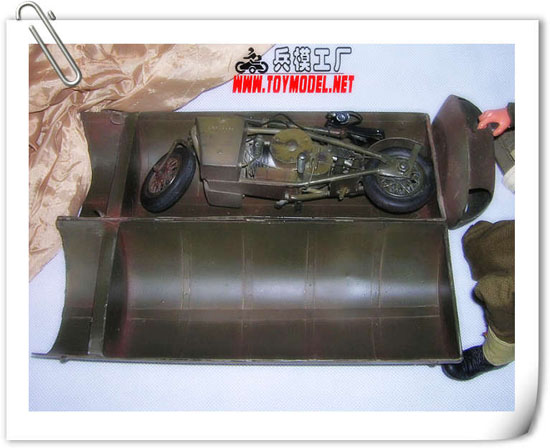 TM0012-04ONXTzXODVLrND Brit. Welbike Scooter