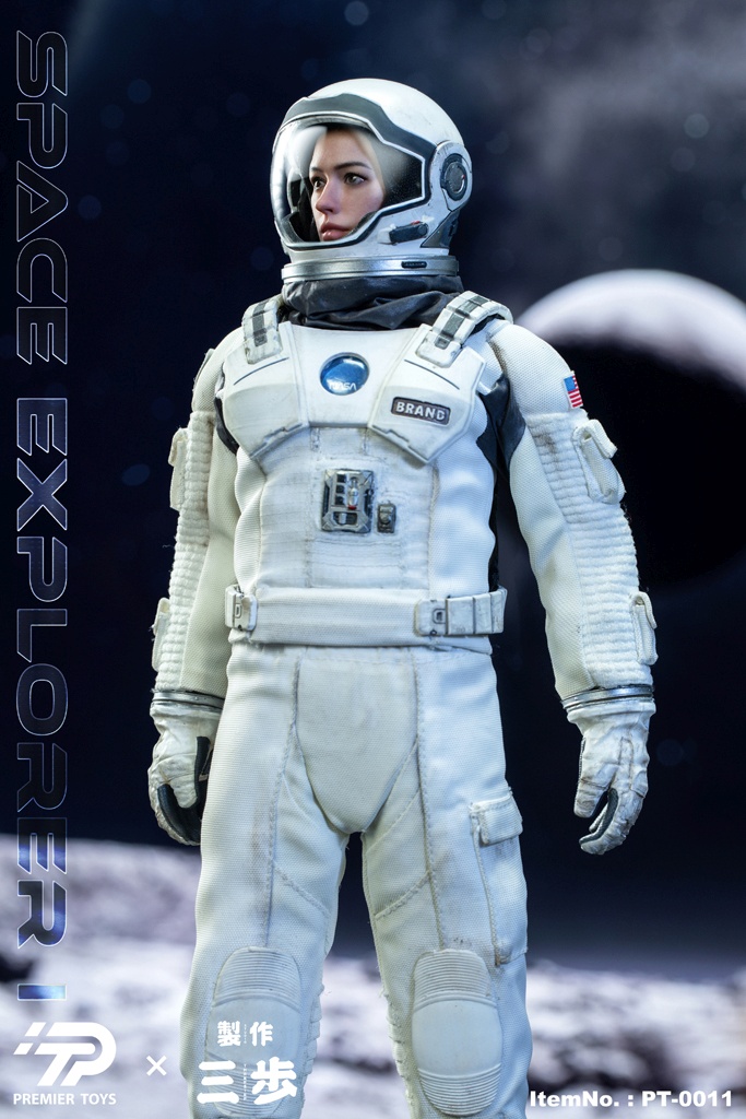 Female Interstellar Space Explorer - in 1/6 scale