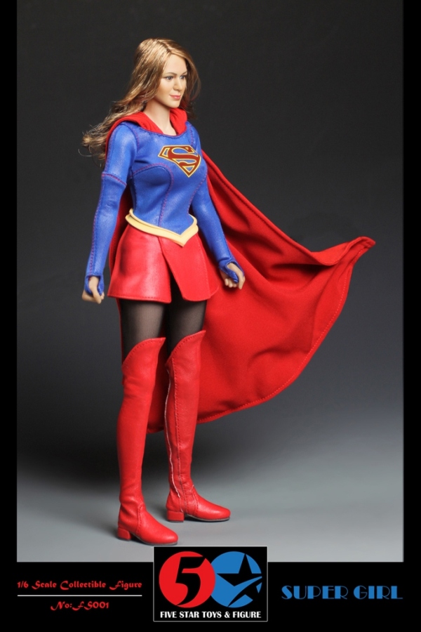 Super Girl - Full Figure Set