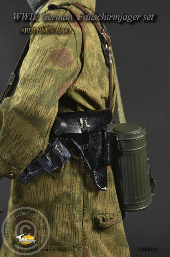 TCT68001-02OiIBW8caFKLxB German WW-II Fallschirmjäger Offizier Set