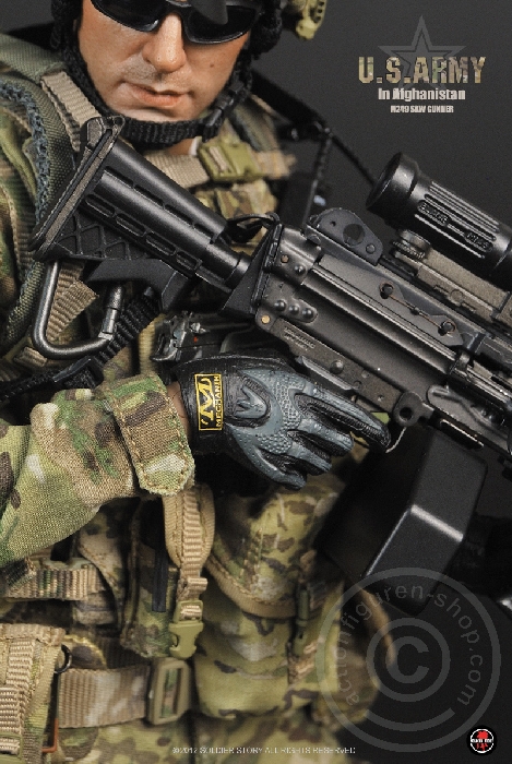 SSt068-28 U.S.Army in Afghanistan M249 SAW Gunner