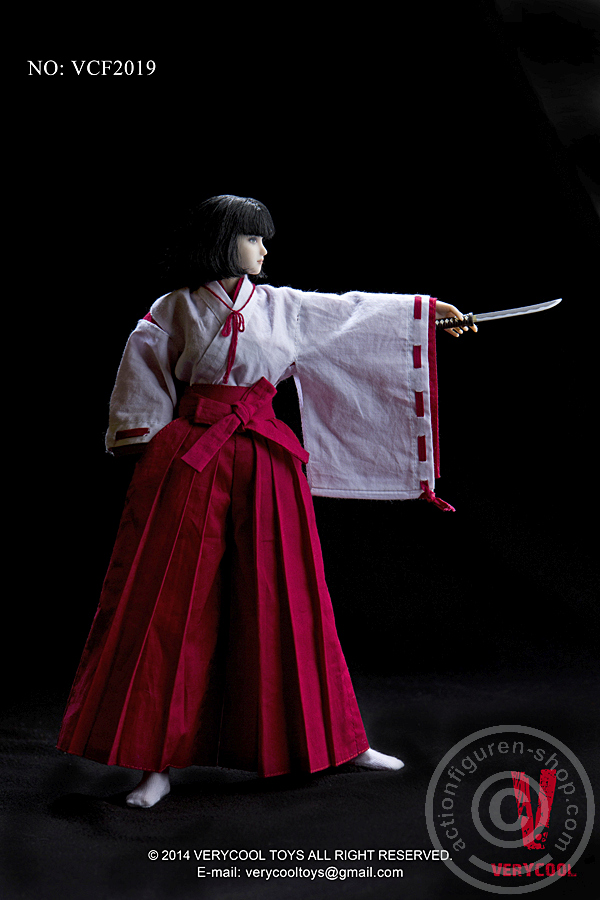 Miko Outfit Set