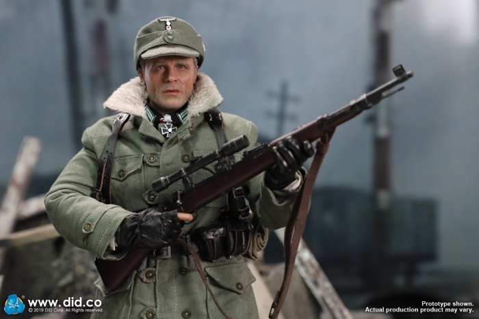 80138-32 Major Erwin König - WWII German Sniper