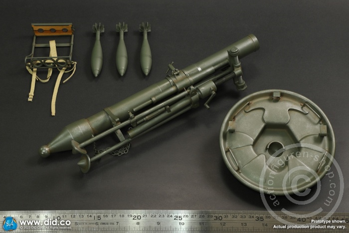 German 12cm Granatwerfer 42 mortar (green) - WW II German 12cm Granatwerfer 42 mortar (green) - WW II