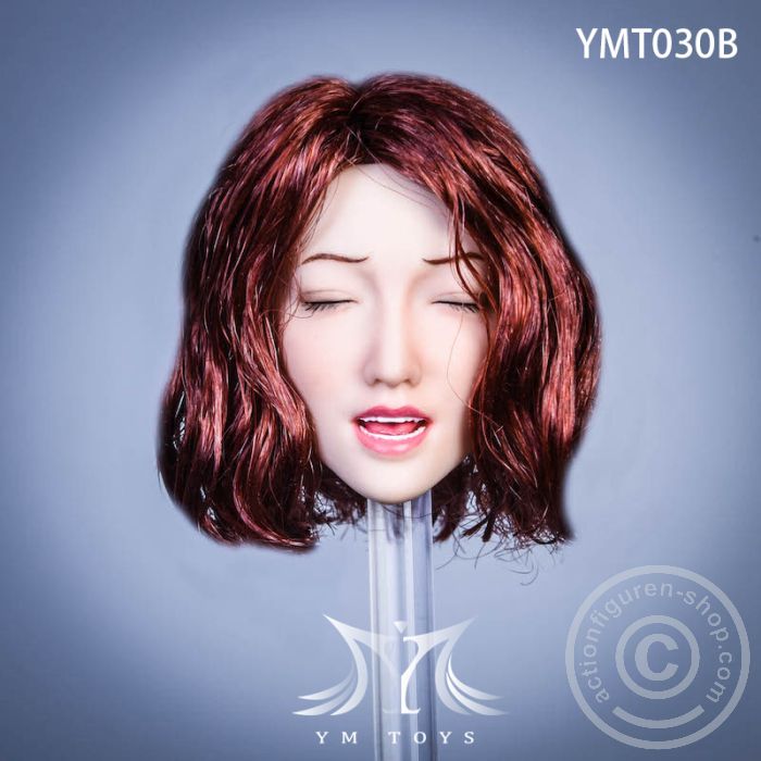 Kopf - geschlossene Augen, kurze rote Haare