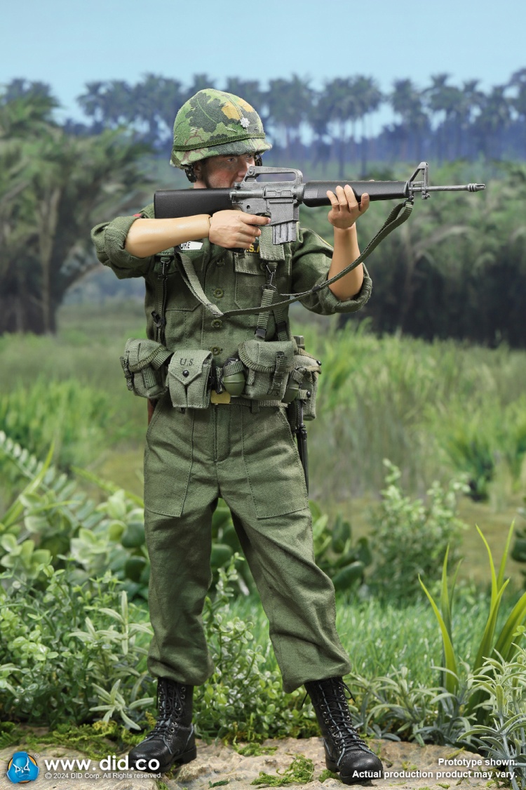Lt. Col. Moore - Vietnam War U.S. Army Lt. Col. Moore - Vietnam War U.S. Army