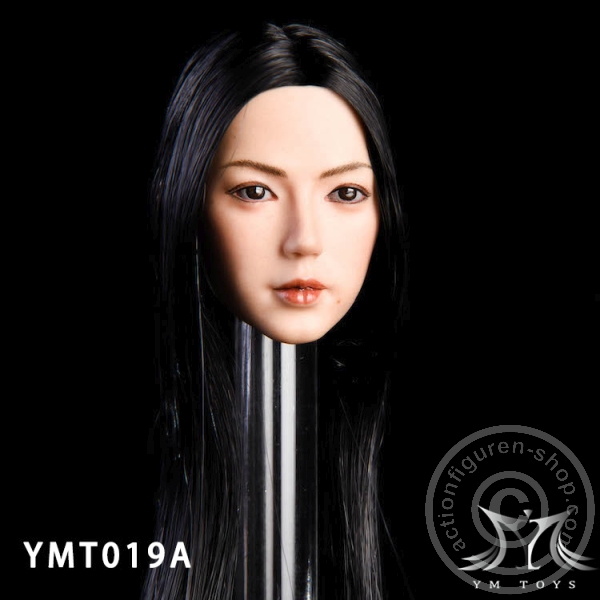 Kopf - schwarze lange Haare