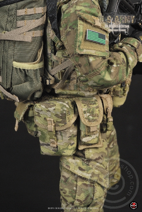 SSt068-27 U.S.Army in Afghanistan M249 SAW Gunner