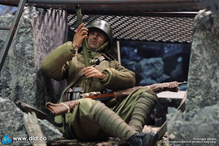 80139-09 Vasily Zaitsev - WW II Red Army Sniper - with weathering