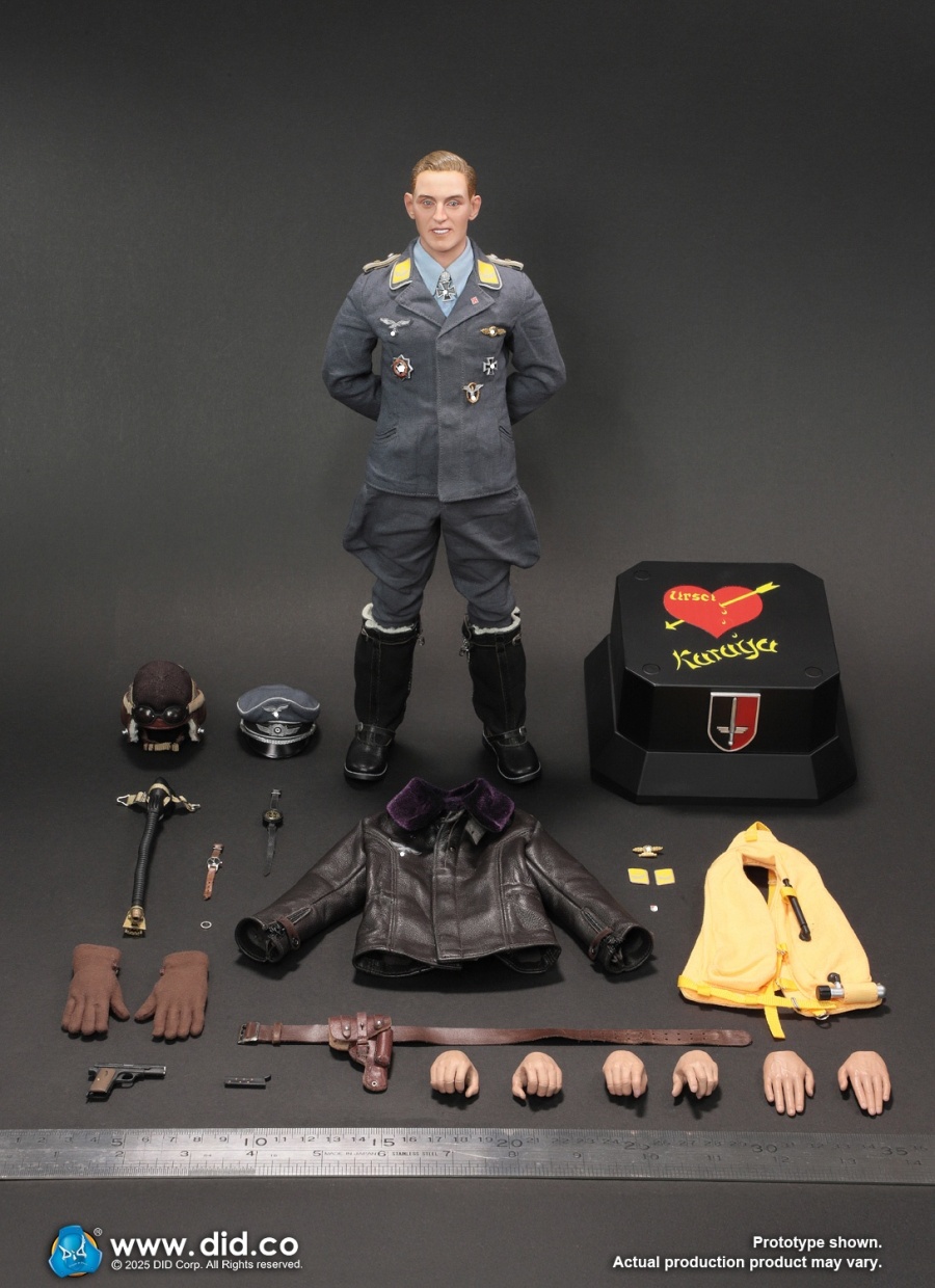 Erich Hartmann - WWII German Luftwaffe Ace Pilot - in 1/6 scale Erich Hartmann - WWII German Luftwaffe Ace Pilot - in 1/6 scale