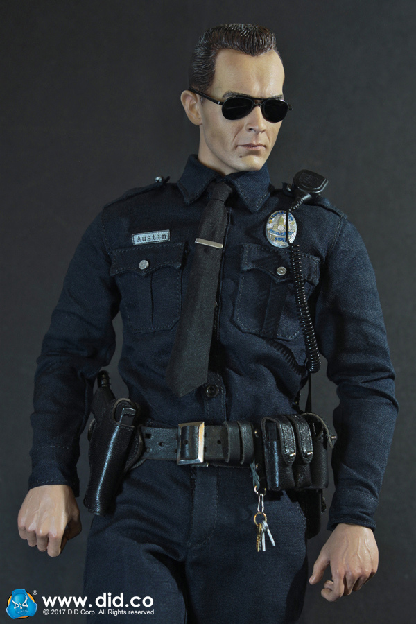 MA1009-16 LAPD Patrol - Officer Austin