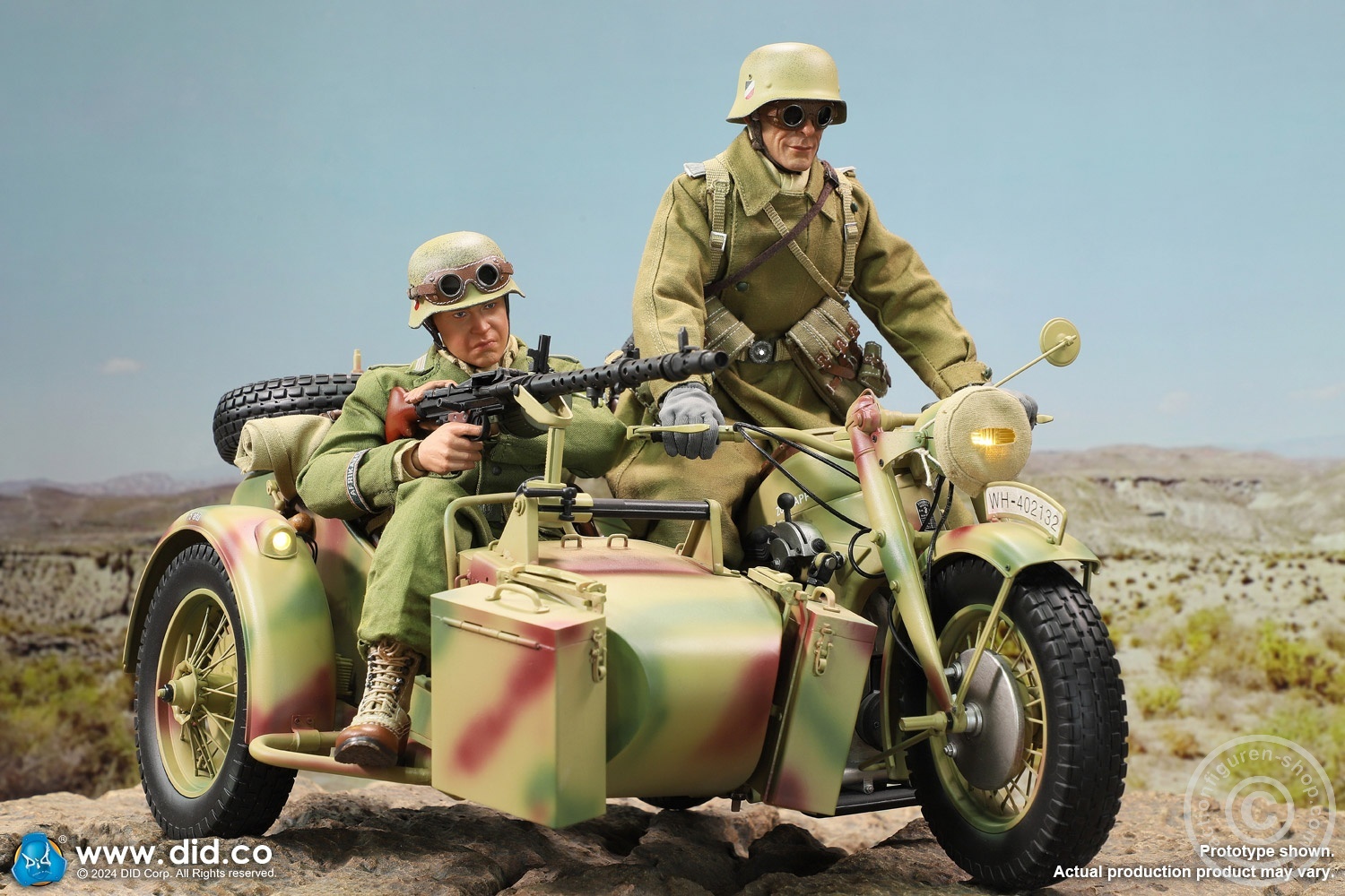 German Zündapp KS 750 Motorcycle with sidecar (Camo) - in 1/6 scale