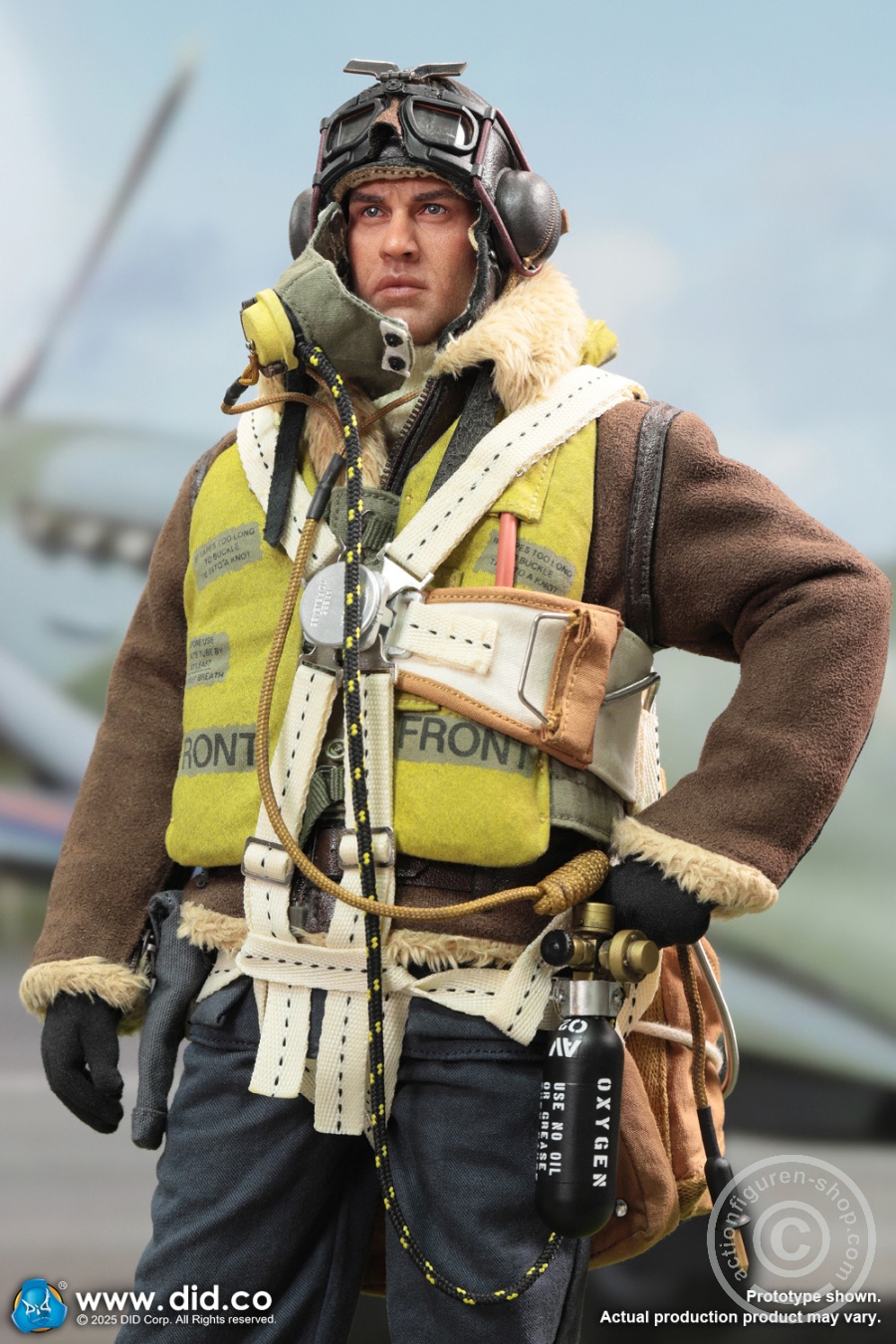 Tom - WWII British Pilot Squadron Leader - in 1/6 scale Tom - WWII British Pilot Squadron Leader - in 1/6 scale