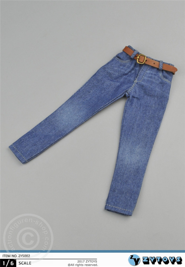 ZY5002-03 Kariertes Hemd mit Jeans und Gürtel