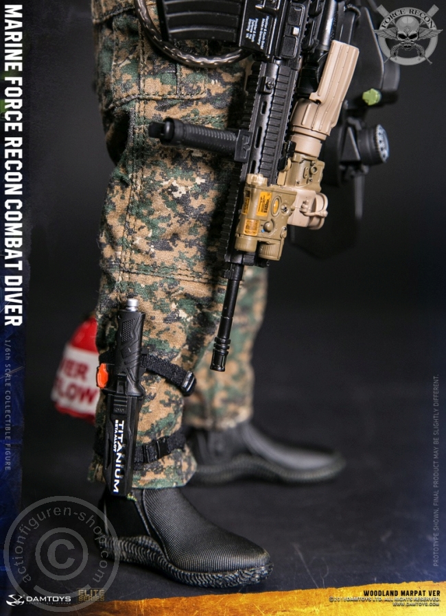 Marine Force Recon Combat Diver - Woodland