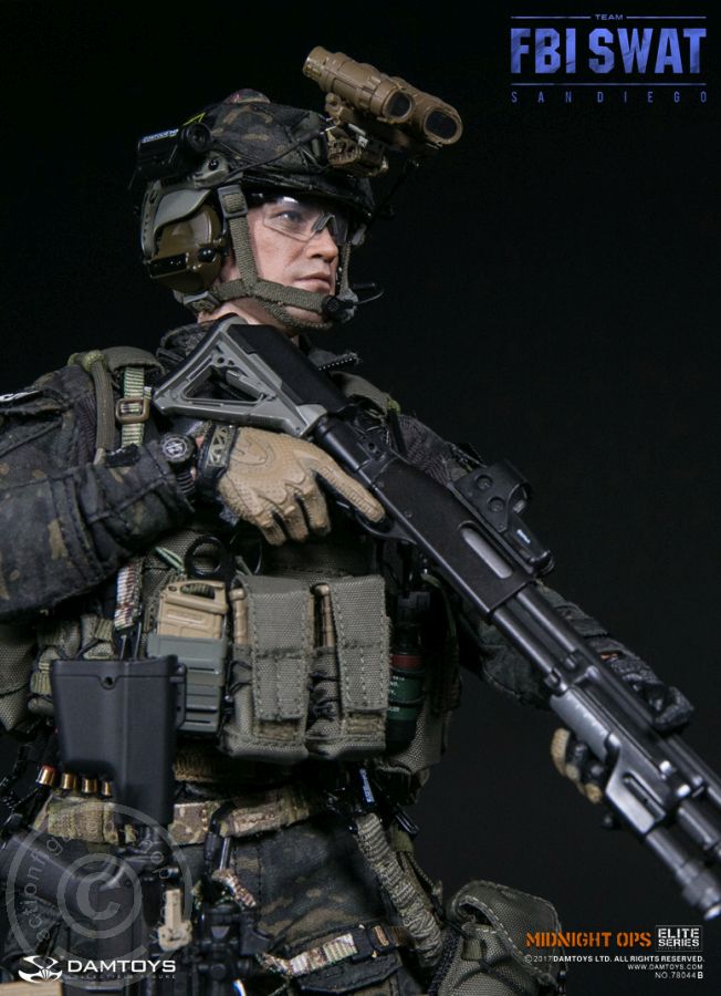 FBI SWAT Team Agent (B) - San Diego Midnight OPS
