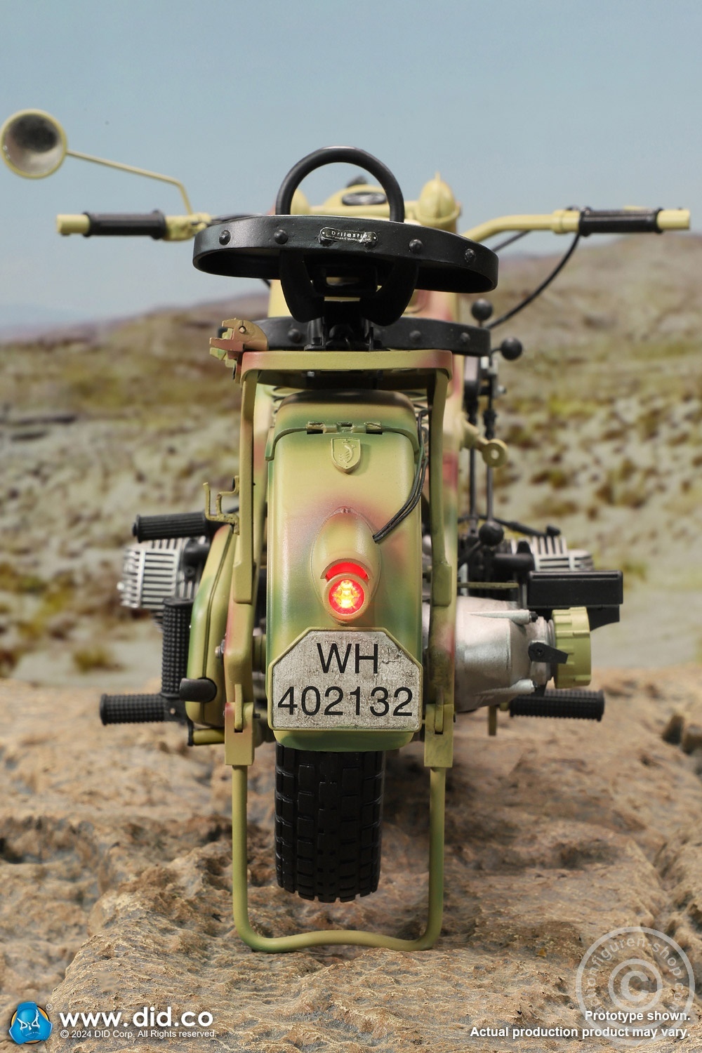 German Zündapp KS 750 Motorcycle with sidecar (Camo) - in 1/6 scale