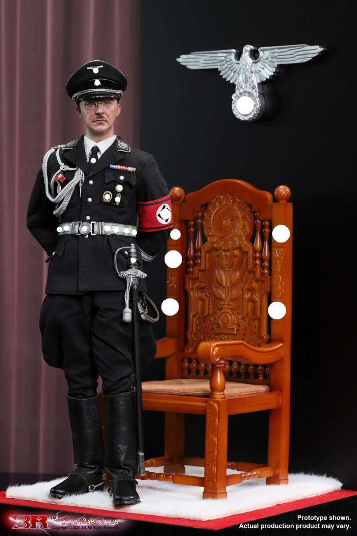 HL648-11 WWII - German Chair Diorama