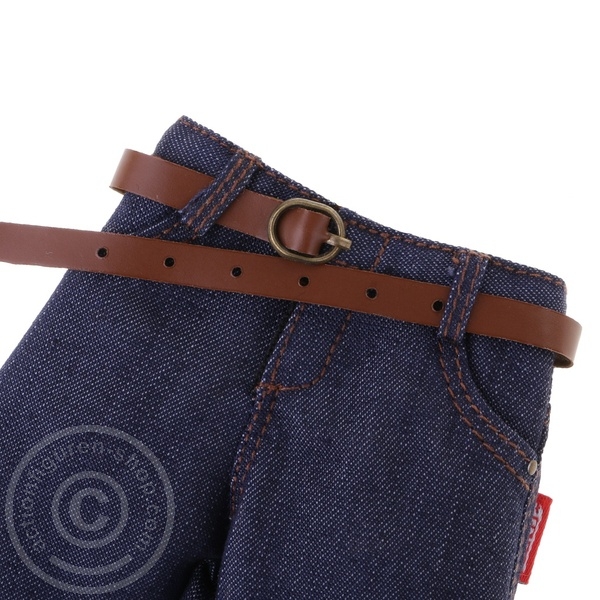 Blue Jeans Hose mit Leder Gürtel