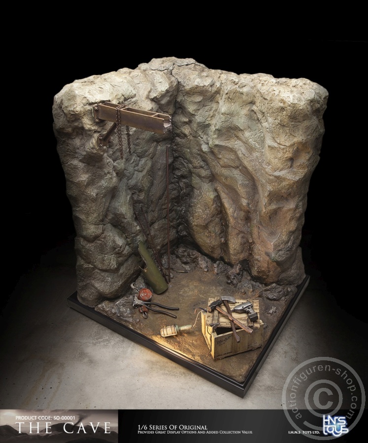 SO00001-16 The Cave Diorama