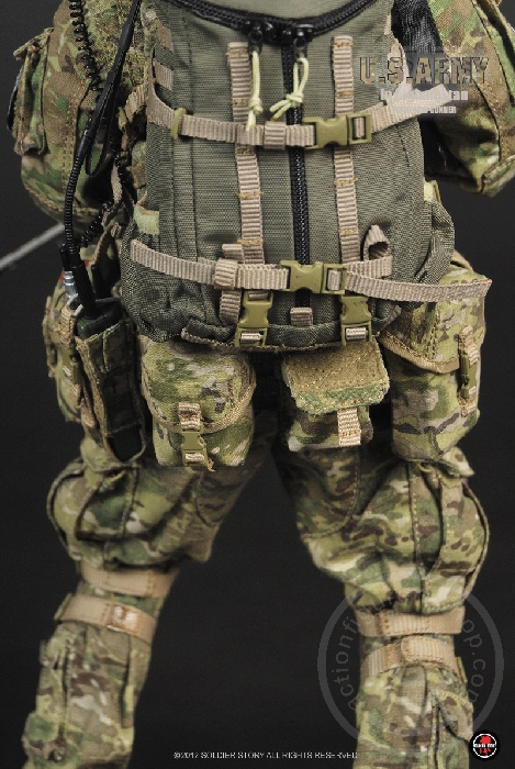 SSt068-33 U.S.Army in Afghanistan M249 SAW Gunner