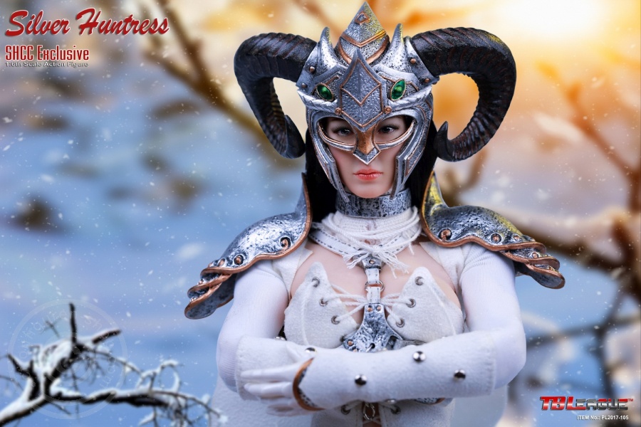 PL2017-105-07 Silver Huntress - SHCC Exclusive