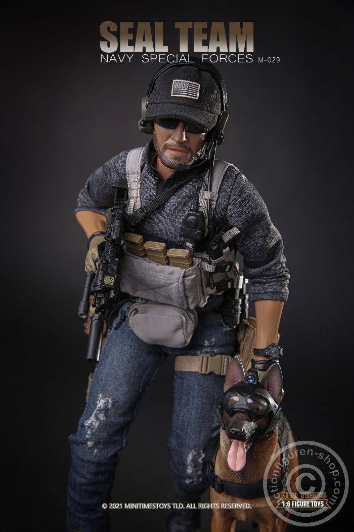 Seal Team - Navy Special Forces w/ Dog