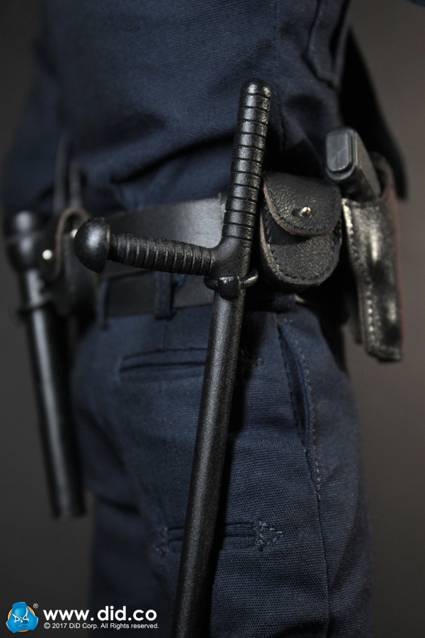 MA1009-31 LAPD Patrol - Officer Austin