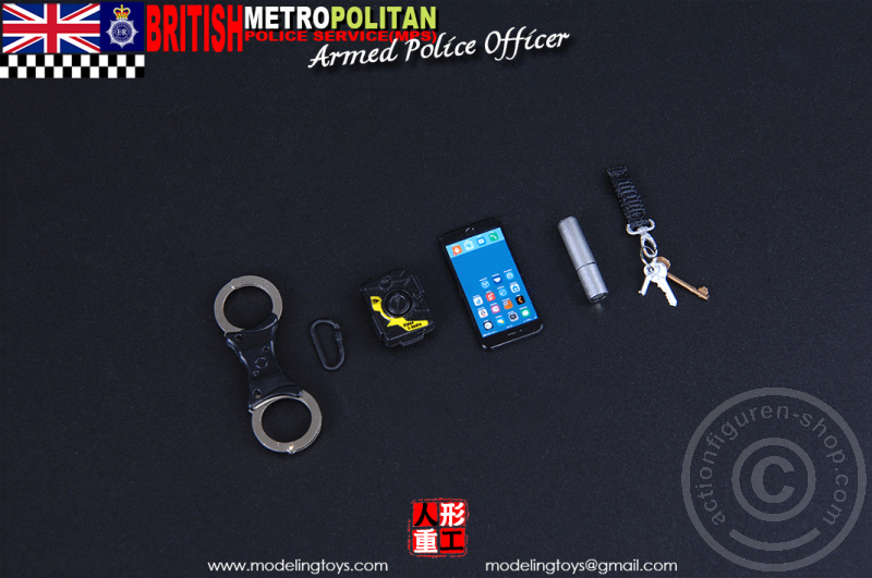S9002-30qnaceB1HZqERj British Metropolitan Armed Police Officer