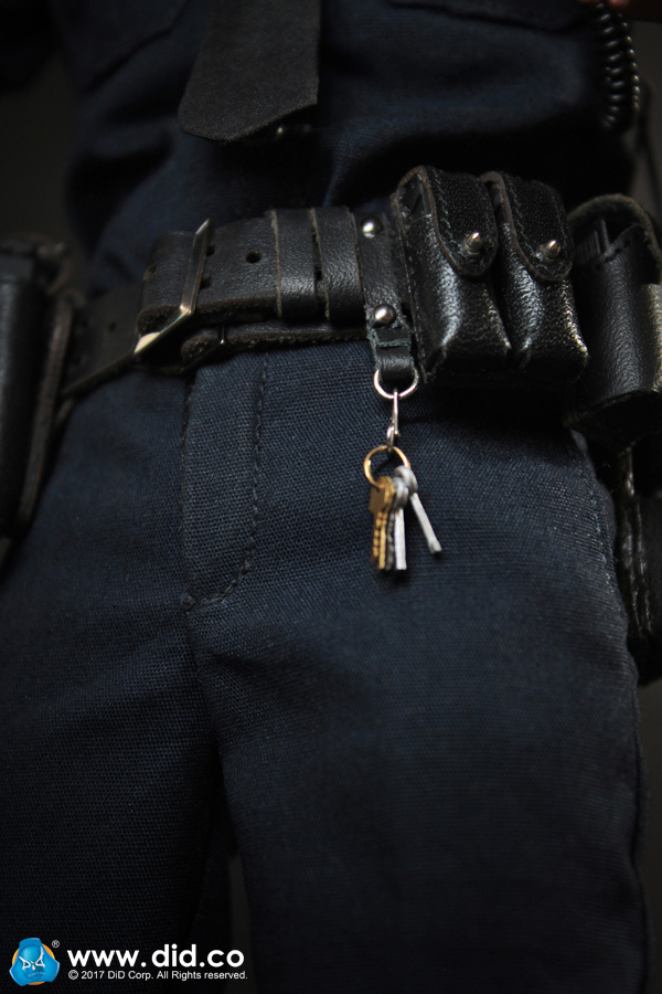 MA1009-32 LAPD Patrol - Officer Austin
