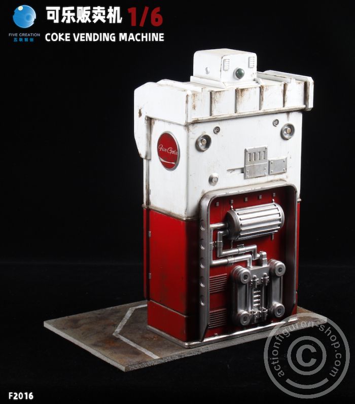 FTF2016-05 Coca-Cola Vending Machine