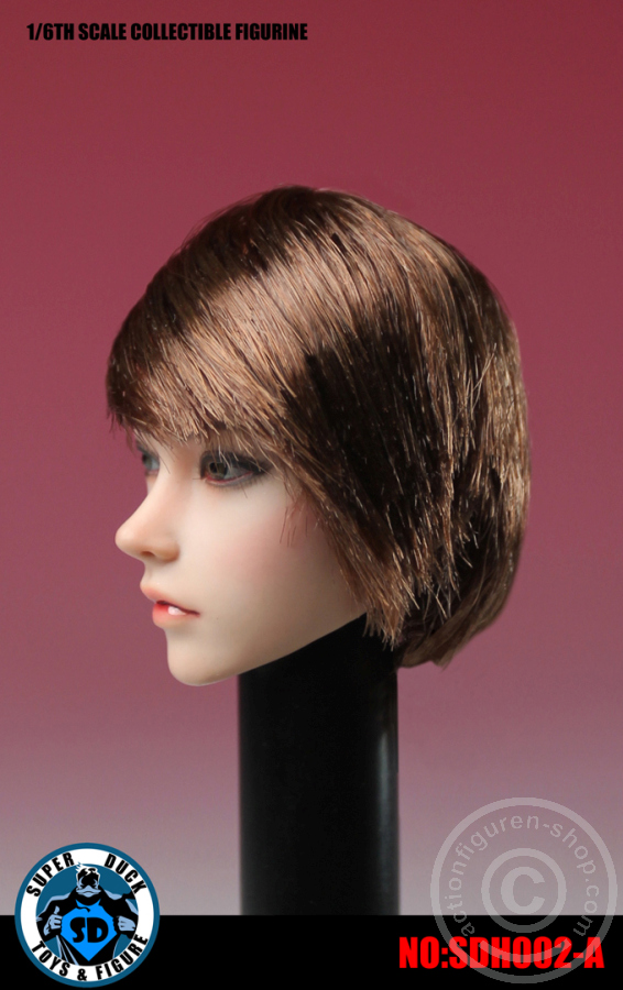 Female Head - short brown Hair